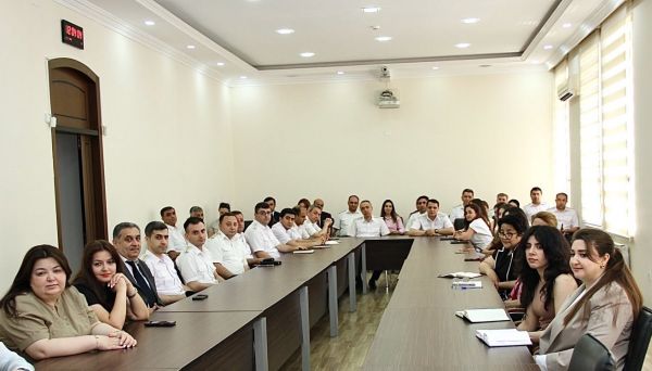 Ədliyyə Nazirliyinin Ədliyyə Akademiyasında maarifləndirici təlim keçirilib