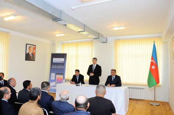 Üçbulaq kənd sakinlərinin müraciətləri dinlənilib
