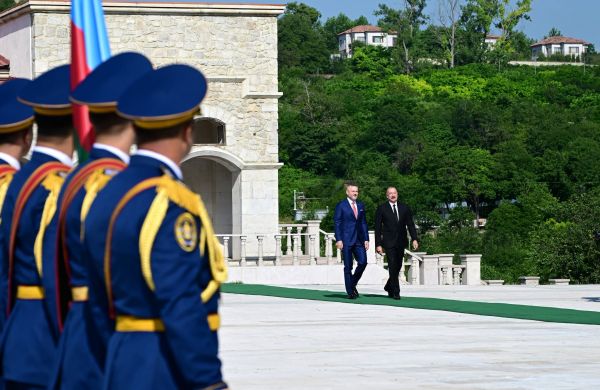 Şuşada Slovakiya Prezidentinin rəsmi qarşılanma mərasimi olub - FOTOLAR