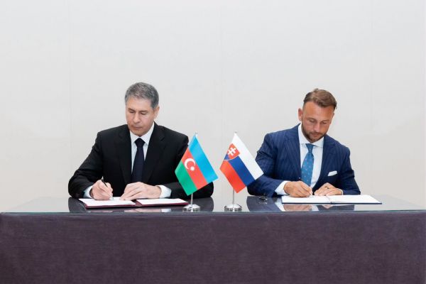 Vilayət Eyvazov Şuşada slovakiyalı həmkarı ilə görüşüb
