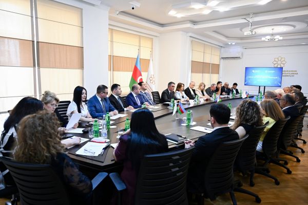 Dövlət satınalmalarına dair tədbir keçirilib