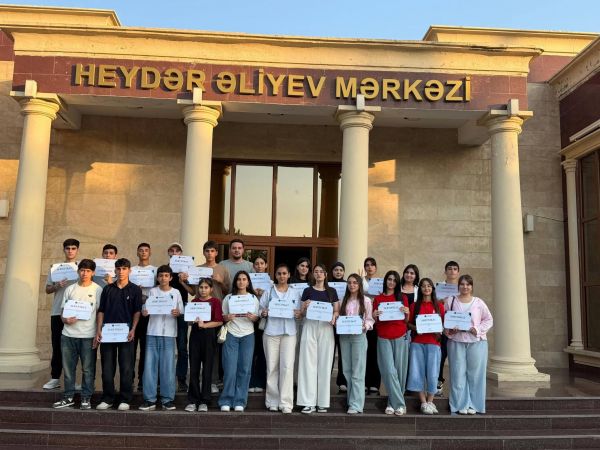 Hacıqabul rayon Heydər Əliyev Mərkəzində ekskursiyalar davam edir