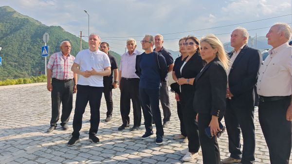 Kəlbəcərdə qəbiristanlıqlara baxış keçirilib