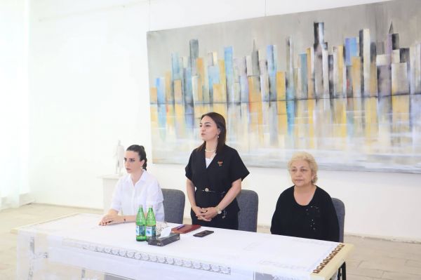“Cəmiyyətdə və iş həyatında qadın liderliyi” mövzusunda maarifləndirici tədbir keçirilib