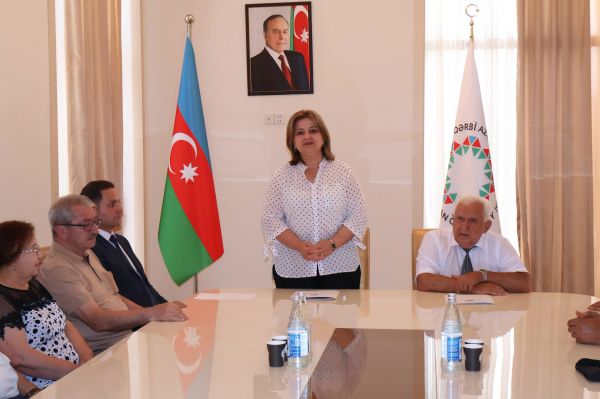 Qərbi Azərbaycan ziyalıları ilə görüş keçirilib