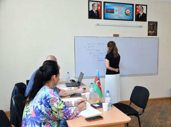 Yeni təmayül tədris modeli üzrə müəllimlərin seçimi davam edir