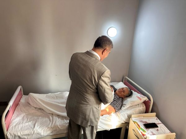 Şəhid anası müalicə aldığı xəstəxanada ziyarət edilib