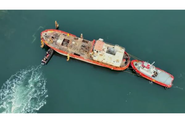 Avstraliya tarixi dibdərinləşdirmə gəmisini süni rif kimi batıracaq