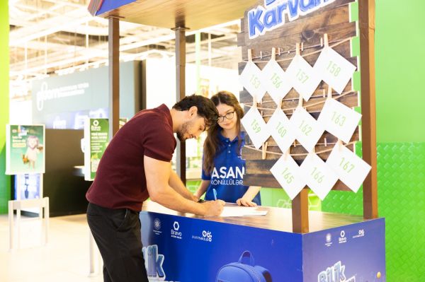 ASAN könüllülərinin “Bilik Karvanı” aksiyası davam edir