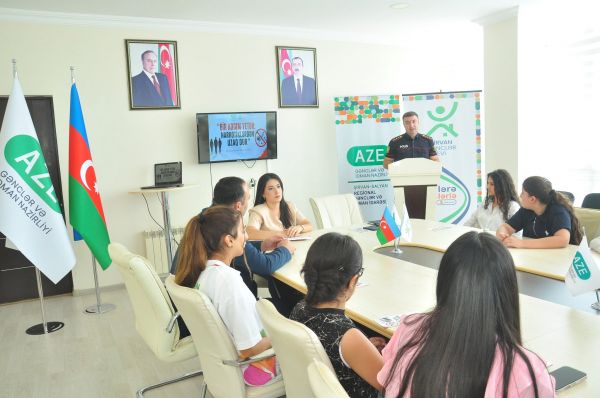 “Bir addım yetər, narkotiklərdən uzaq ol!” adlı maarifləndirici görüş