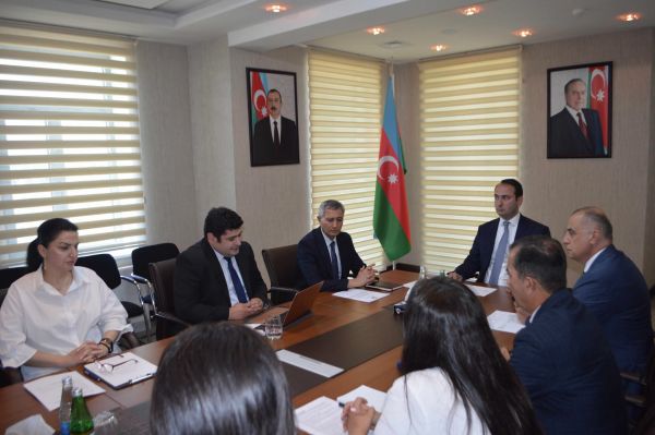 Ağdaşda təhsil sahəsində mövcud vəziyyət və qarşıda duran vəzifələr müzakirə olunub