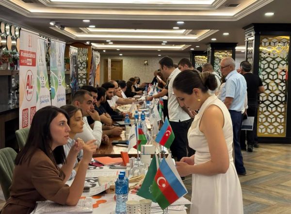 Bu həftə keçirilmiş əmək yarmarkalarında 300-ə yaxın vakansiya təqdim olunub