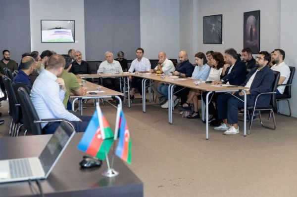 Pitçinq mərhələsinə keçən layihələrlə infosessiya təşkil olunub