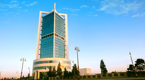 ARDNF və “Brookfield” yeni investisiya imkanlarını araşdırır