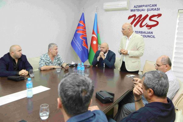 “Süni intellekt dövründə media monitorinqi və analitika: Mediatrends imkanları” mövzusunda müzakirə keçirilib
