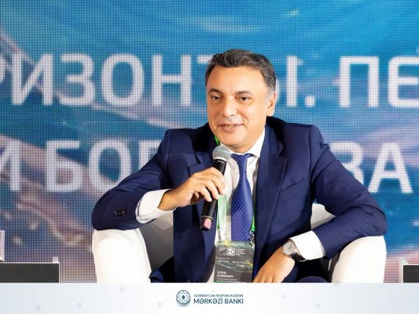 Vüsal Qurbanov Beynəlxalq Sığorta Forumunda iştirak edib