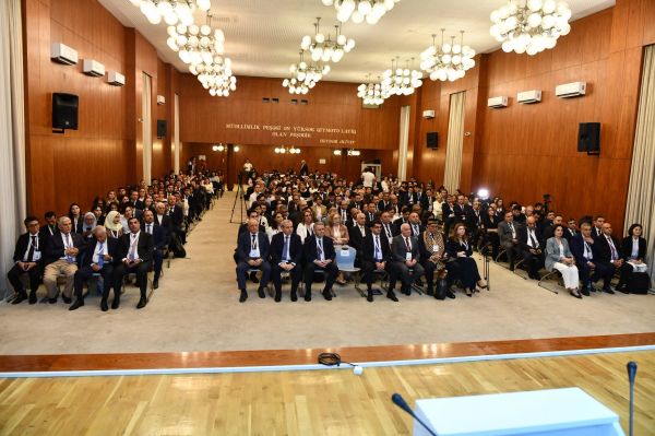 “UI GreenMetric Dayanıqlı Universitetlərin Reytinqi: 2026-cı il üzrə nəticələr və mükafatlandırma mərasimi”nə start verilib