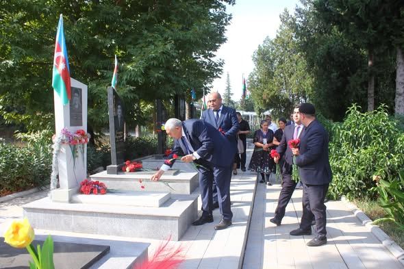 Vətən müharibəsi şəhidlərinin məzarları ziyarət edilib