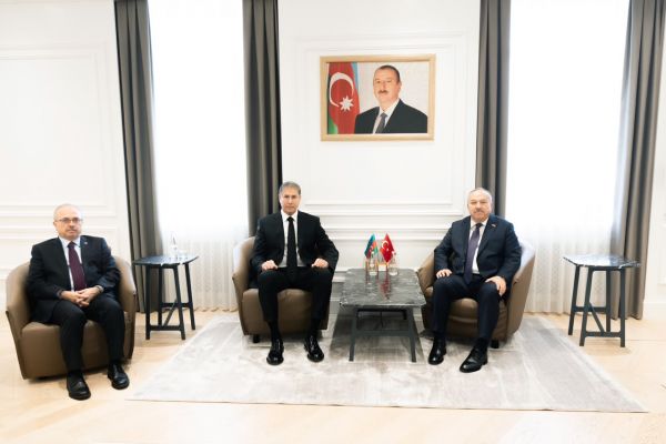Vilayət Eyvazov Ali Fidanı qəbul edib