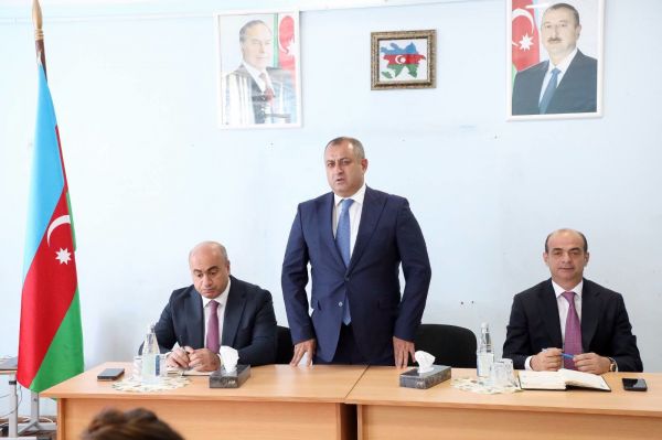 Suraxanıda vətəndaşlarla növbəti səyyar qəbul keçirilib