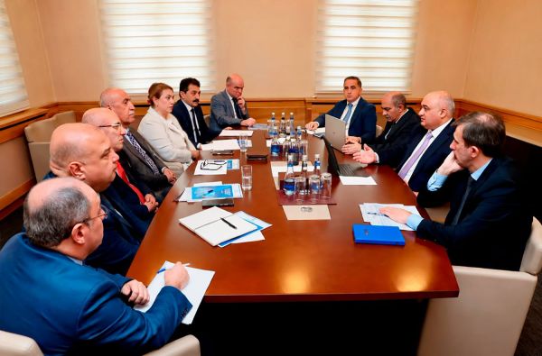 İctimai Şura üzvləri ilə 2027-ci il üzrə dövlət büdcəsinin və icmal büdcənin layihələri müzakirə edilib