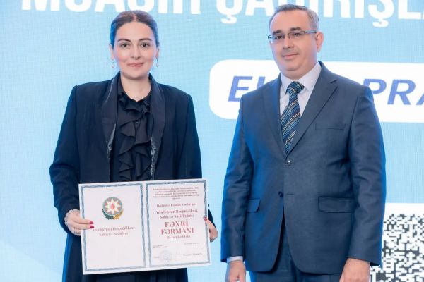Səhiyyə sahəsində səmərəli fəaliyyətinə görə İSİM-in bir qrup əməkdaşı təltif olunub