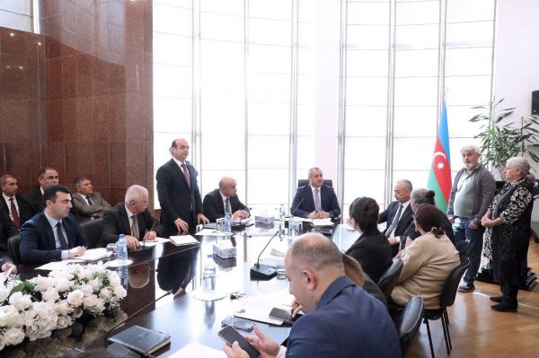 Adil Əliyev Rayon İcra Hakimiyyətində növbəti vətəndaş qəbulu keçirib