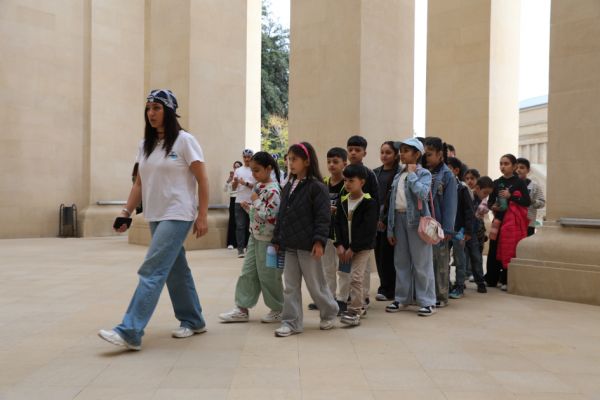 “Fly to Baku. Art Weekend. Sense the Future NOW” presents performances and interactive projects creating new connections between people, nature and memory