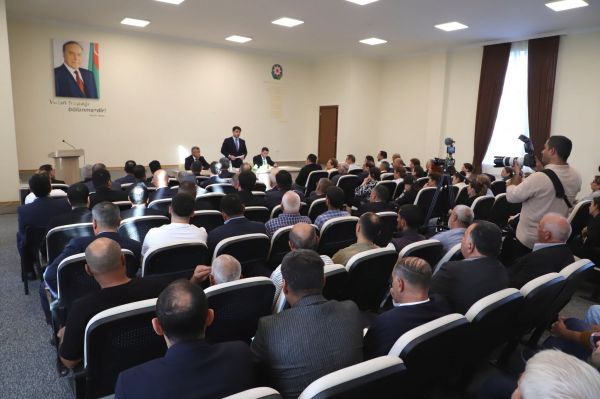 Neftçalanın icra başçısı səyyar qəbul keçirib - FOTOLAR