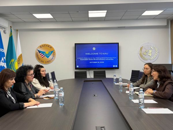 ADNSU ilə Qazaxıstan-Amerika Universiteti arasında akademik və elmi əməkdaşlıq perspektivləri müzakirə olunub
