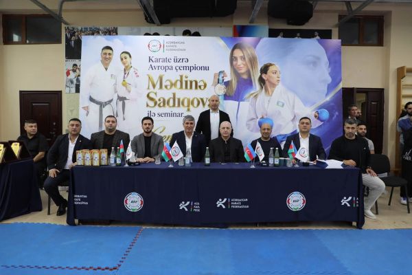 Bakıda 200 -dən çox xanım idmançının iştirakı ilə karate seminarı keçirilib - FOTOLAR