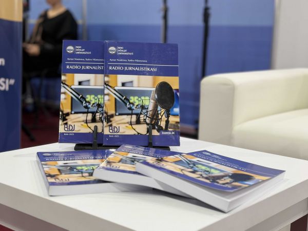 “Radio jurnalistikası” dərsliyi  təqdim olunub