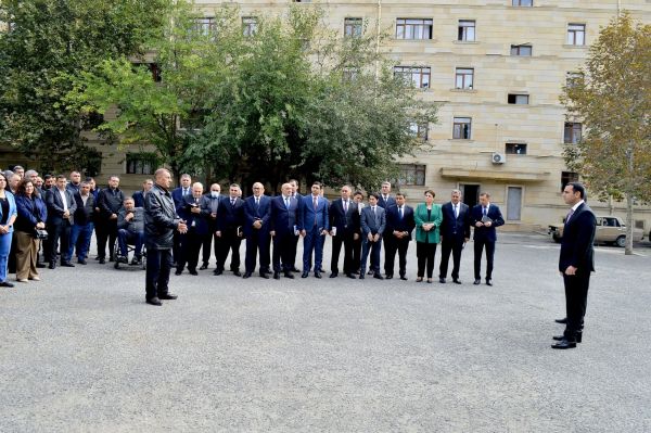 Məmmədiyə Məmmədov şəhər sakinləri ilə növbəti görüş keçirib