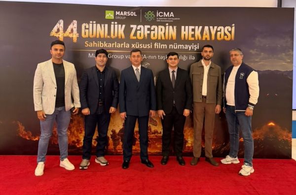 Sahibkarlar “44” filmini izlədilər - FOTOLAR