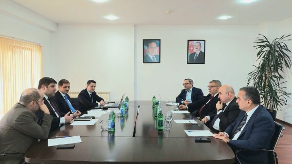 İqtisadi və əmlak sahəsində ixtisaslaşmış ekspertlərlə görüş keçirilib